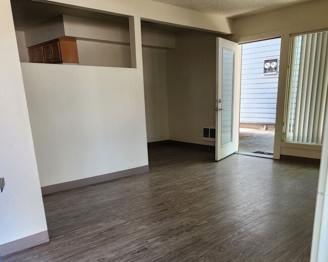 Plaza Townhomes