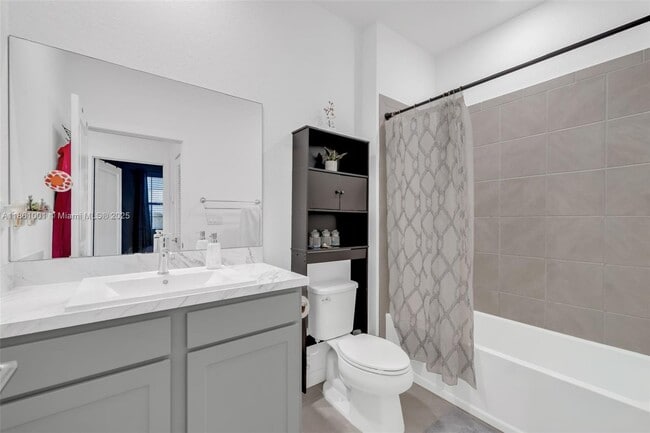Photo - 730 SW 12th St