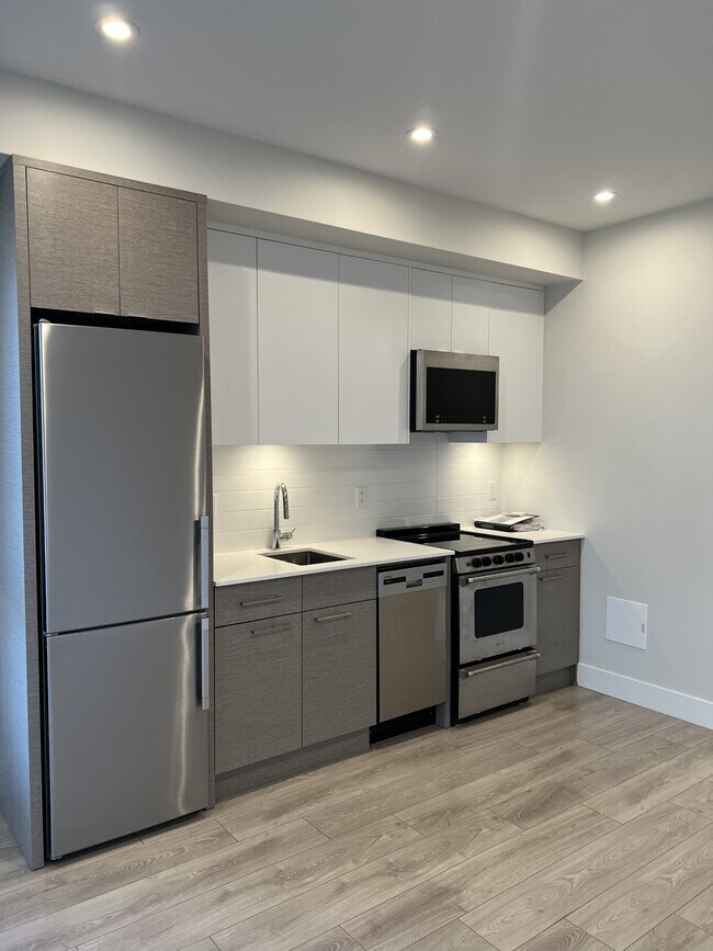 Photo - 45500-45500 Market Way