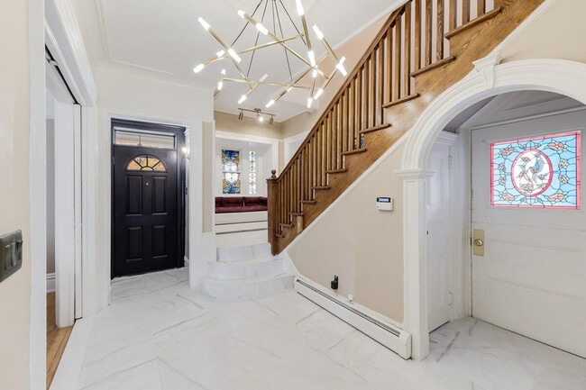 Photo - 58 Montebello Rd Unit ID1056728P