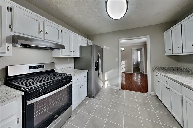 Photo - 4505 Laurie Ln SW