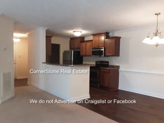 Photo - 1830 Balmoral Dr