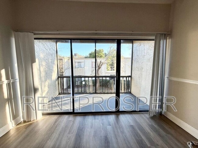 Building Photo - 3242 S Semoran Blvd Unit #24