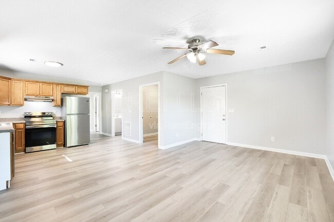 Photo - 304 Keeneland Dr Unit 2a