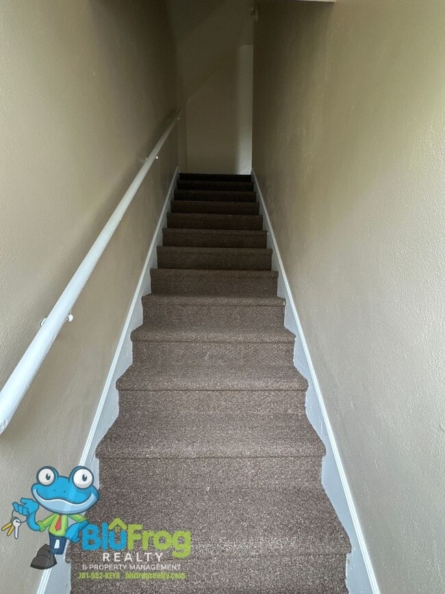 Photo - EZ - 202 Triplex Unidad C