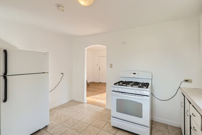 Photo - 2195 S Cherokee St