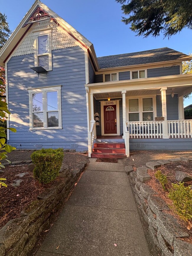 Building Photo - Beautiful Ground Level 1Bed/1Bath with out... Unit 2
