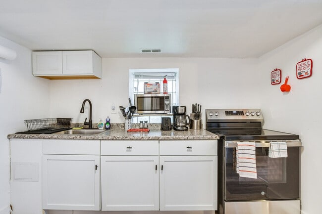 Photo - 6455 S Eberhart Ave Unit ID1306533P