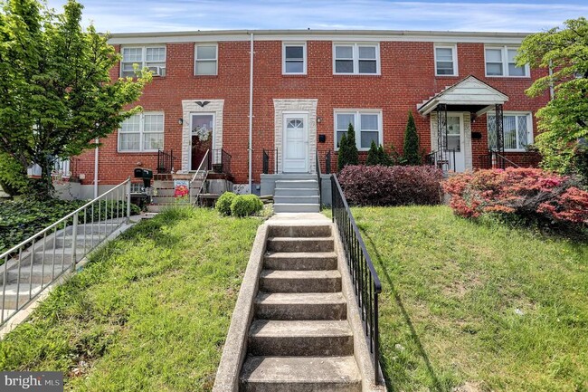 Photo - 1737 Weston Ave Townhome
