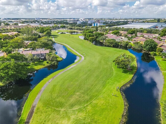 Photo - Costa Del Sol Boulevard, Doral, FL 33178 - 3 BR 3 BA townhouse