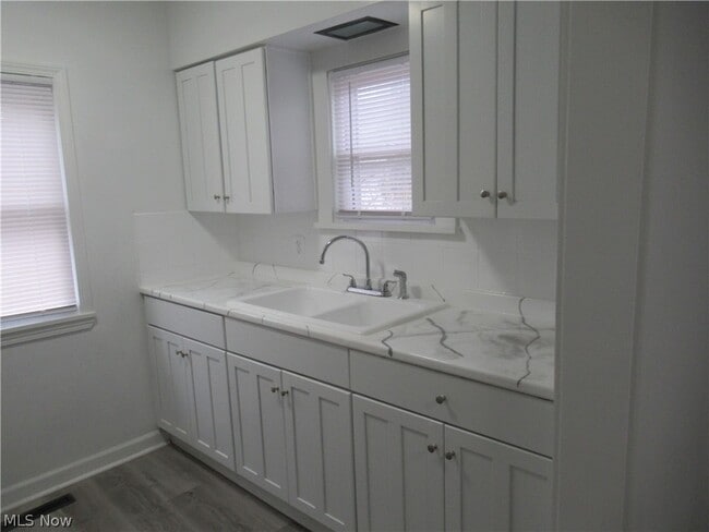 Photo - 5112 Haverford Dr