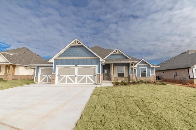 Building Photo - 5716 Lantana Ln