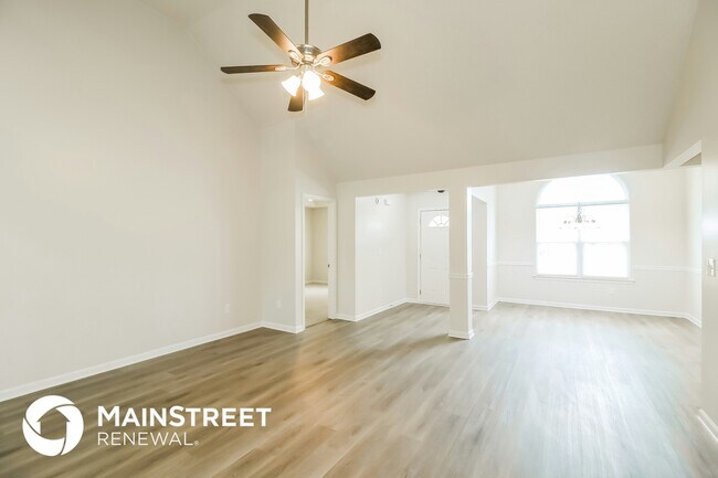 Photo - 220 Windscape Dr