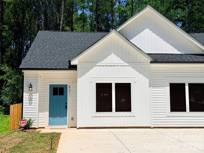 Building Photo - 521 N Linwood Ave