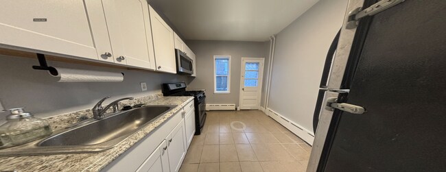 Photo - Updated 3BR South Philly Row: Move-In Ready