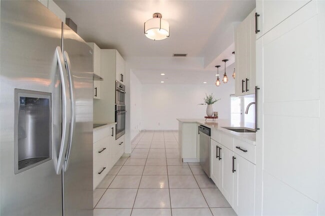 Photo - 9680 SW 77th St