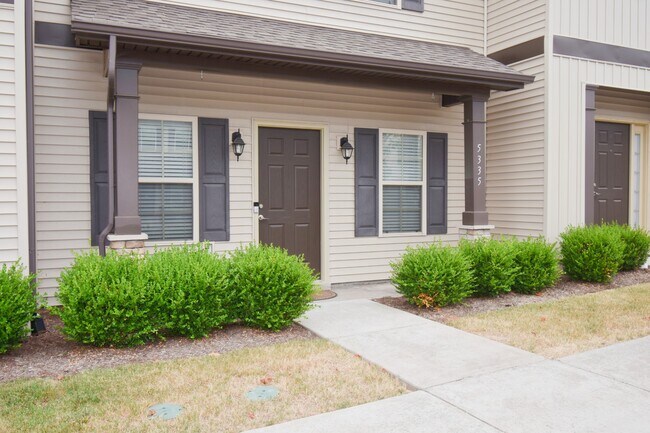 Photo - 5335 Tony Lama Ln Townhome