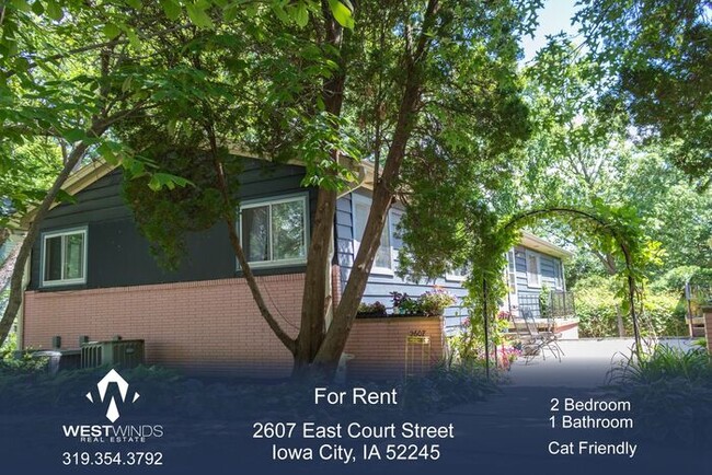 Building Photo - $1,095 | 2 Bedroom, 1 Bathroom Apartment | Cat Friendly* | Available for an August 1st, 2026 Move...