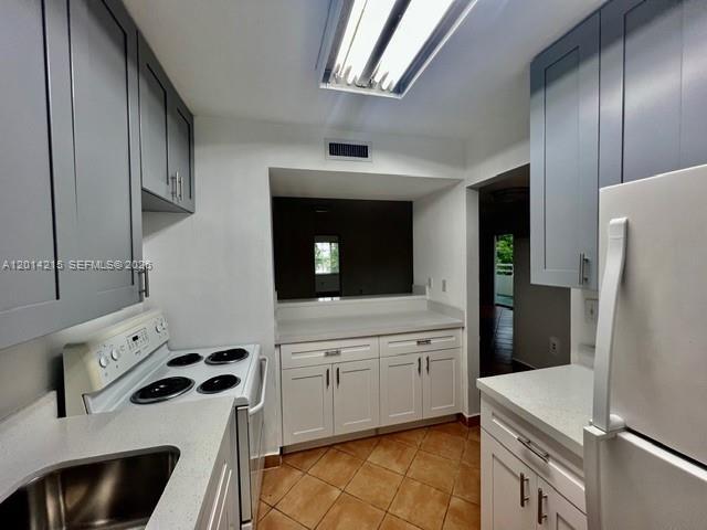 Photo - 10755 SW 108th Ave Unit 302