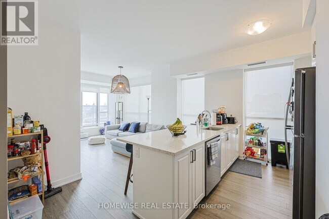 Photo - 1603 Eglinton Ave W Unit 305
