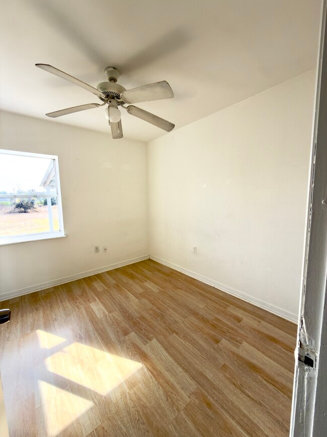 Photo - 12844 Florida Ave