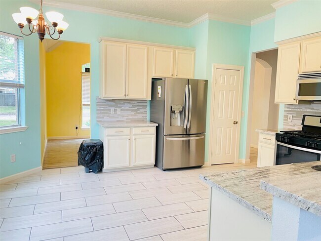 Photo - 20910 Medallion Pointe Dr