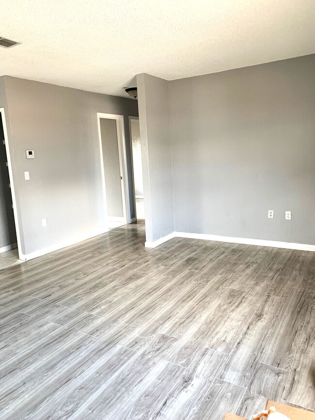 Building Photo - 331 Blanco Ct Rental