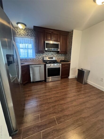 Photo - 156-49 76th St Unidad 2