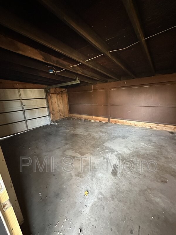 Photo - 8439 Alder Ave