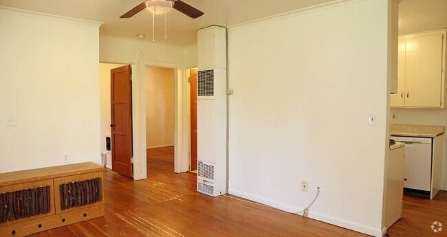 Building Photo - 6840-6850 NE Going St Rental