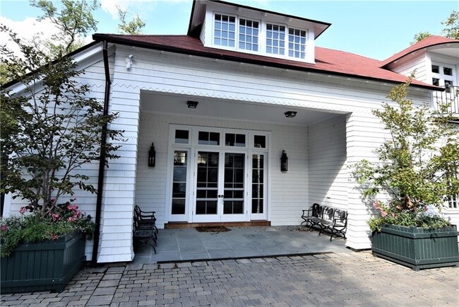 Photo - 431 Bellevue Ave