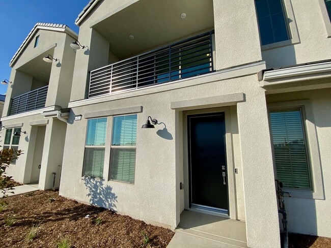 Photo - 414 W Mahogany Ln