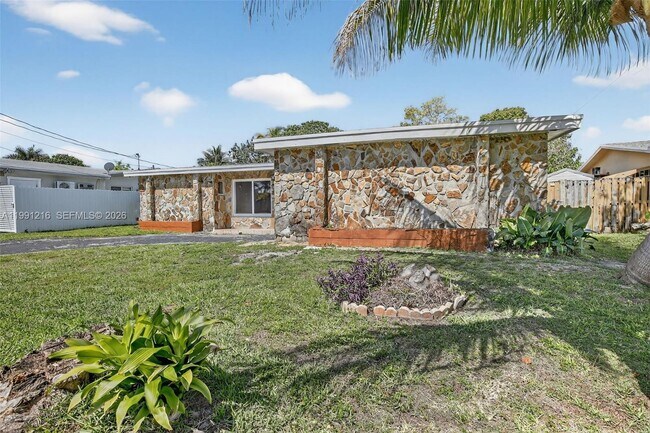 Photo - 2521 NW 72nd Ave