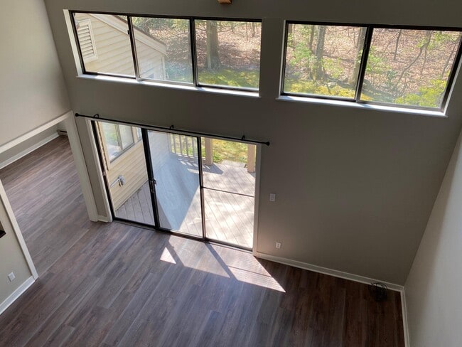 Photo - 40 Farmington Chase Cres