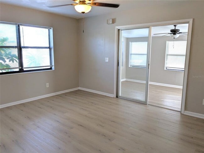 Photo - 681 N Wellington Dr