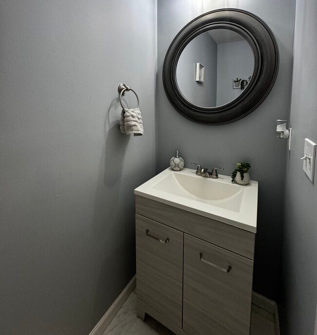 Photo - 32 Oil Mill Rd Unit 22