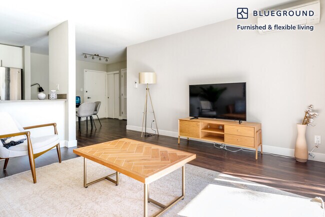 Photo - 655 S Fair Oaks Ave Unidad SI FL1-ID392