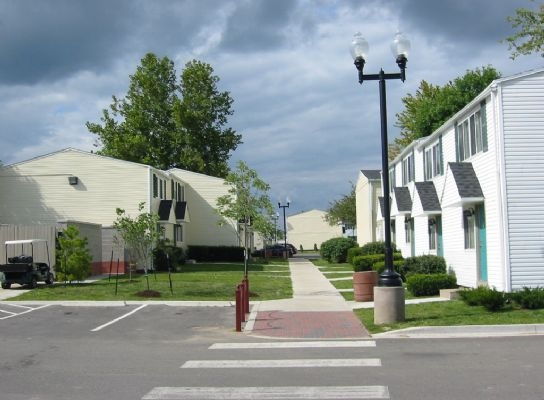 Columbia Square Townhome Apartments - Columbia Square Townhome Apartments