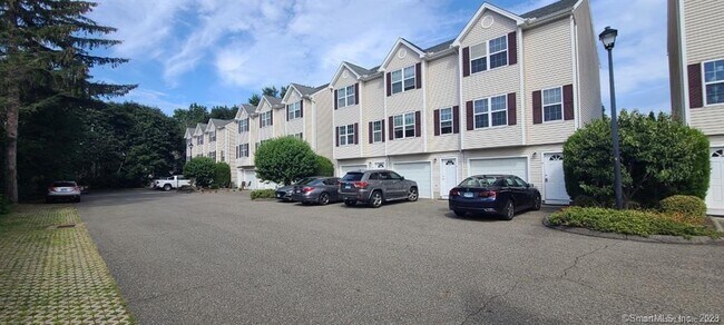 Photo - 494 Naugatuck Ave Townhome