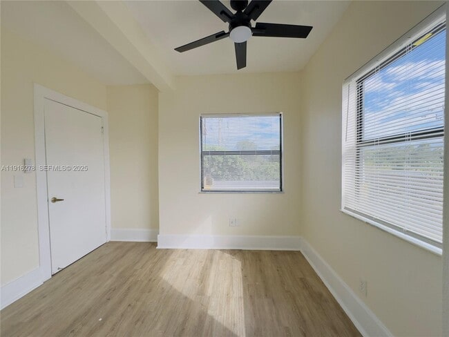 Photo - 1634 SW 4th Ave Unidad 1