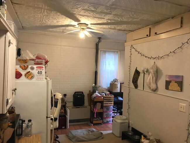 Photo - 336 Belmont St Unidad 2