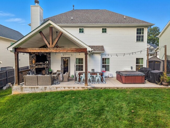 Photo - West Knoxville 37923 - 5 bedroom, 3 bath h...