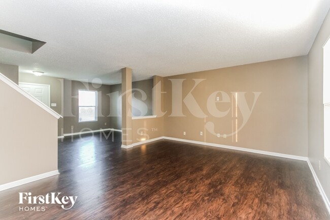 Photo - 10915 Firefly Cir