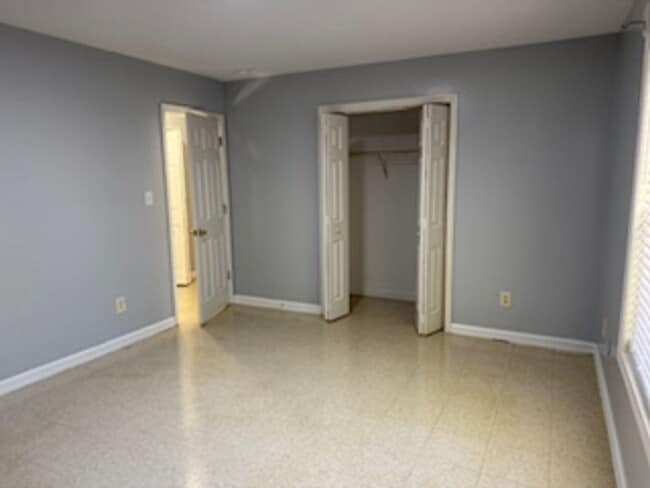 Photo - 245 Lakewood Dr