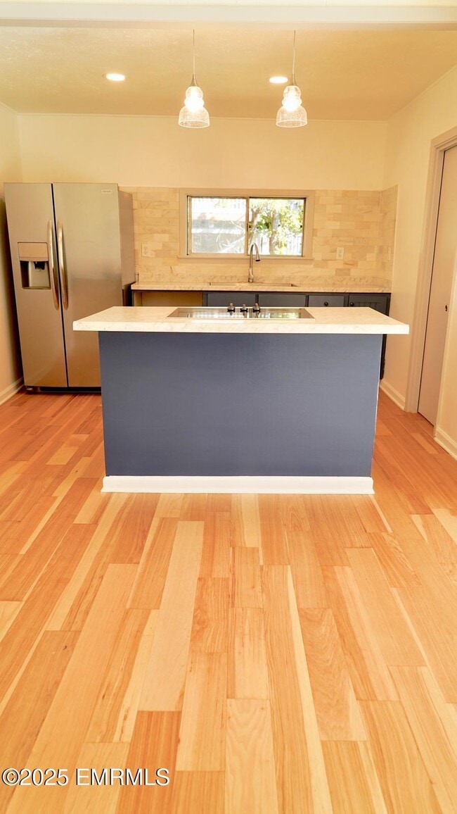 Photo - 3702 Rollins Dr