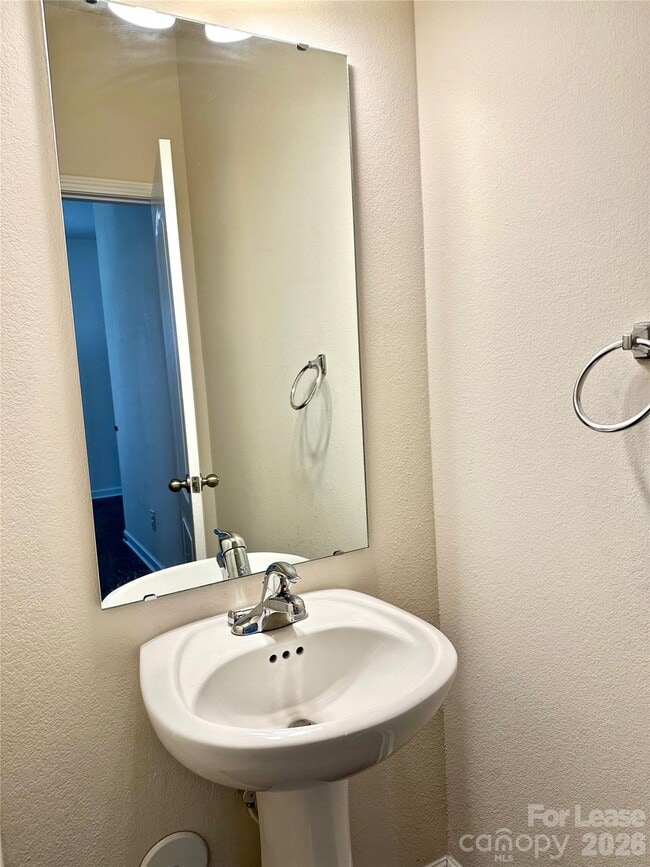 Photo - 7210 Cuddington Dr