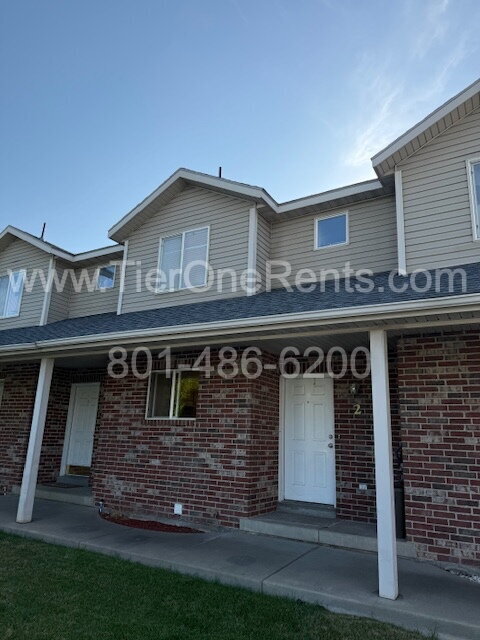 Building Photo - NO DEPOSIT option available for qualified ... Rental