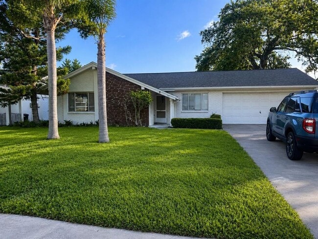 Building Photo - 8213 Split Rail Ln