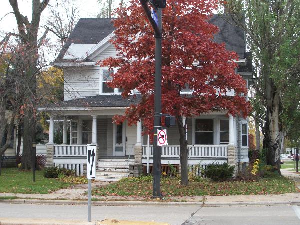 Photo - Almena Duplex II Apartments