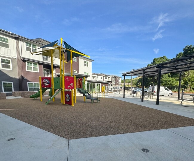 Alexander Valley Apartments - USDA Farm Labor Housing